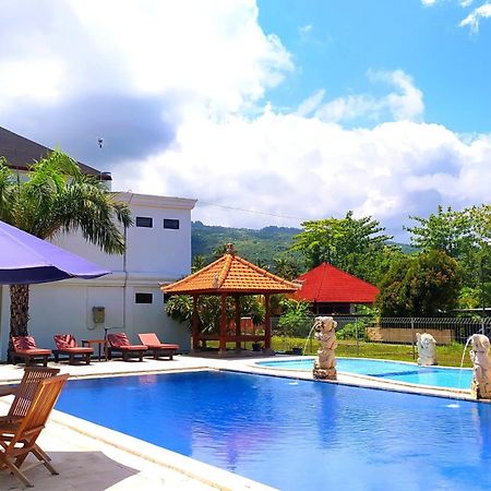 Puri Lovina Hotel Екстериор снимка