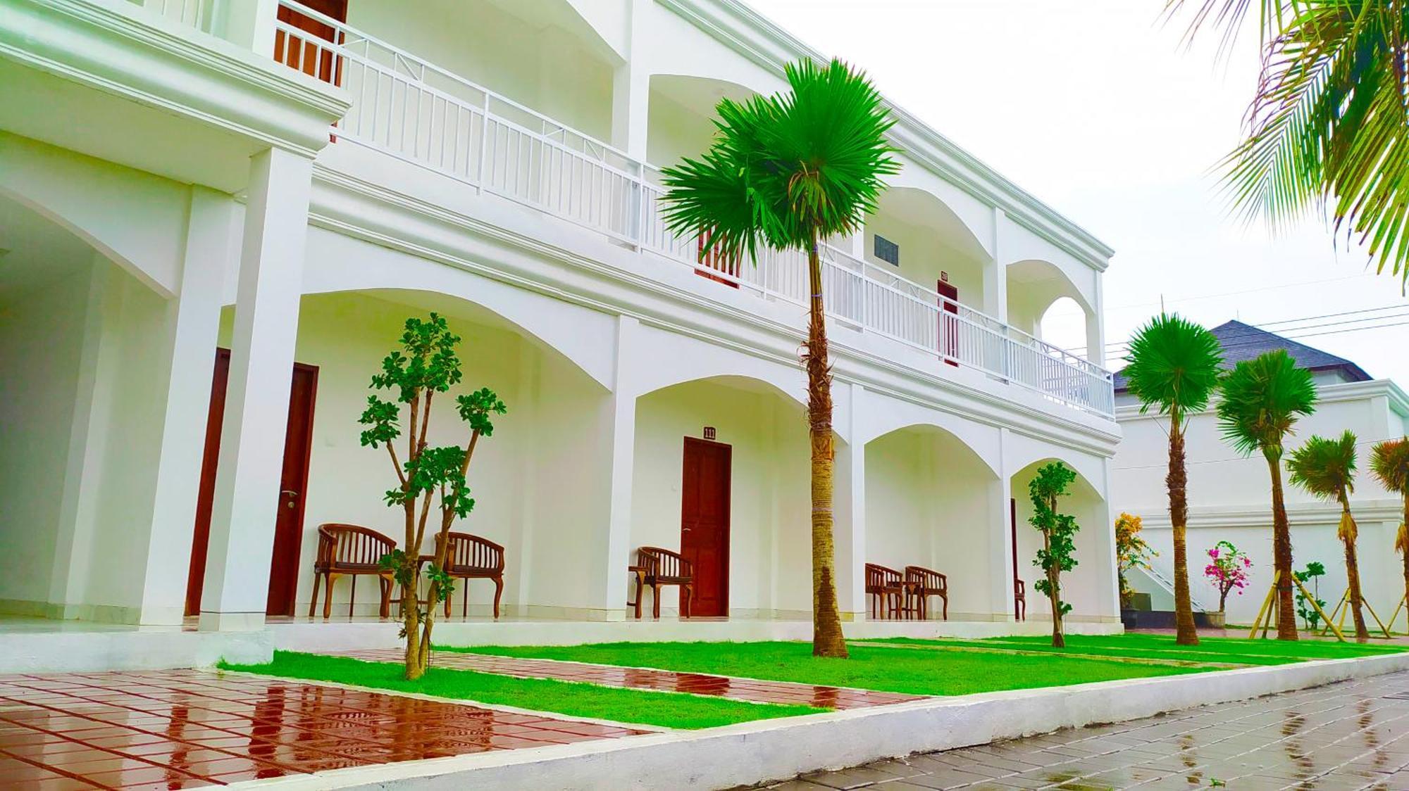 Puri Lovina Hotel Екстериор снимка