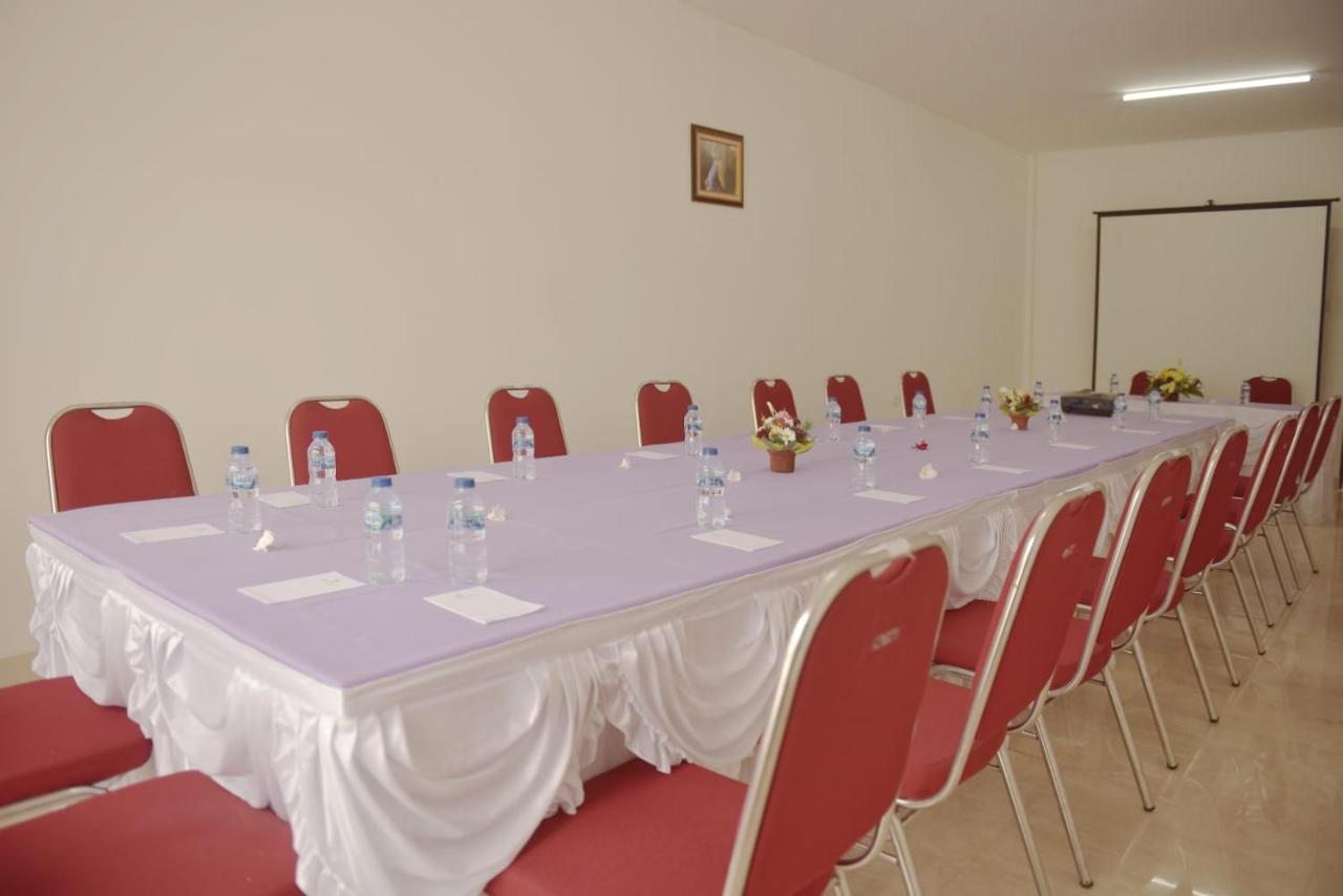 Puri Lovina Hotel Екстериор снимка