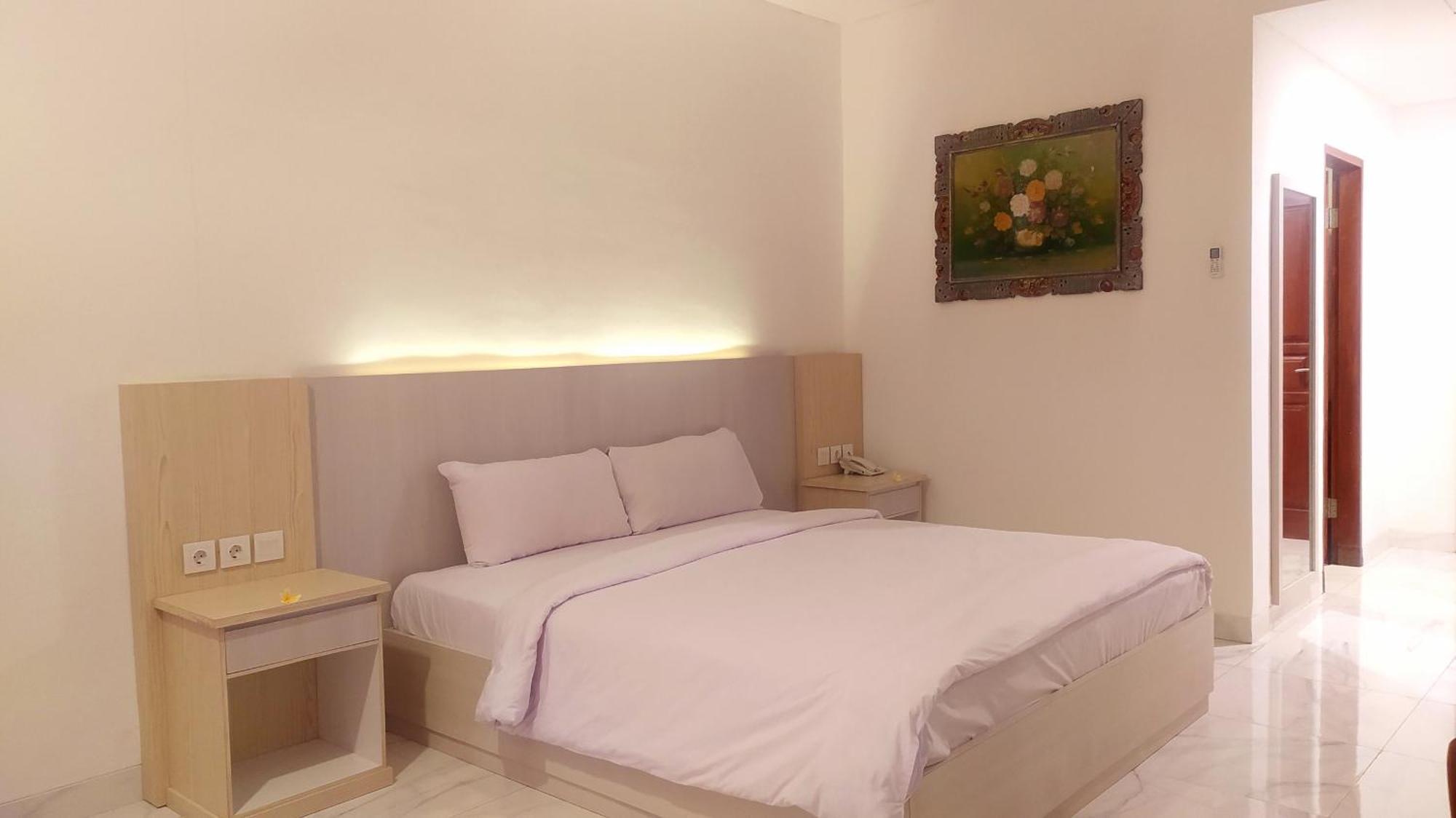 Puri Lovina Hotel Екстериор снимка