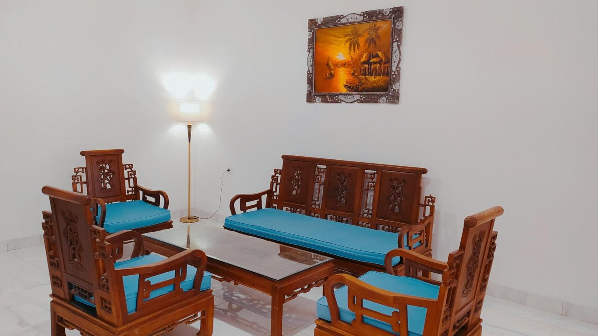 Puri Lovina Hotel Екстериор снимка
