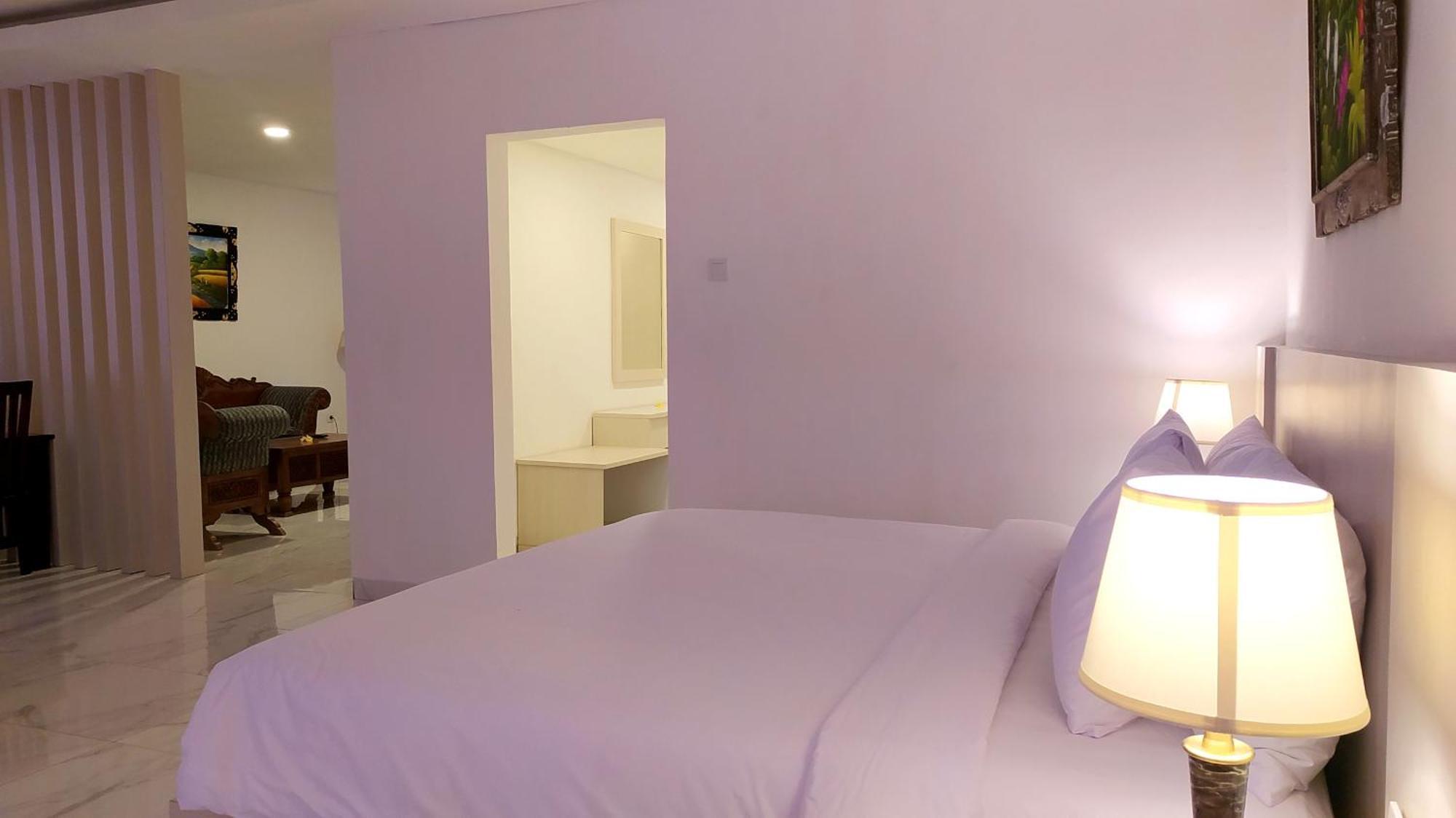 Puri Lovina Hotel Екстериор снимка