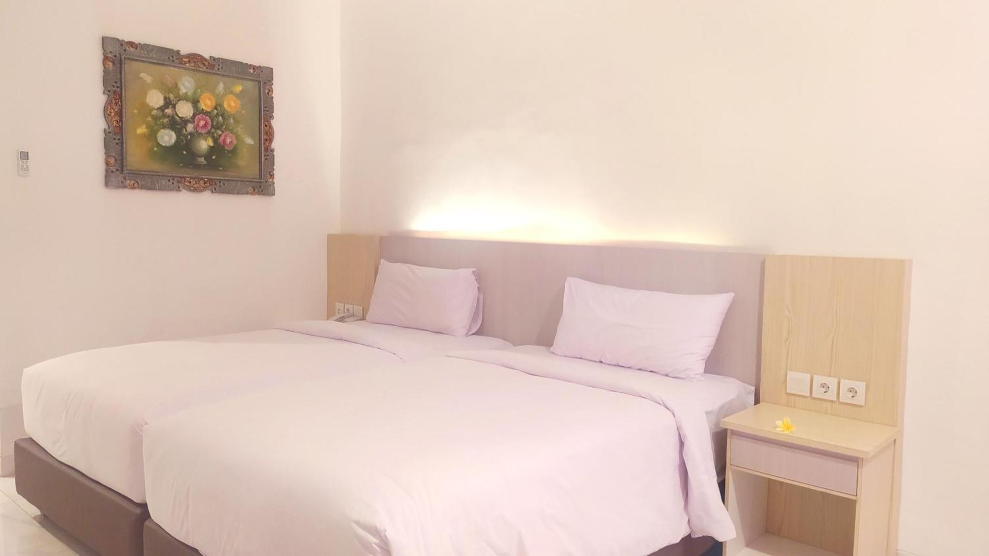 Puri Lovina Hotel Екстериор снимка