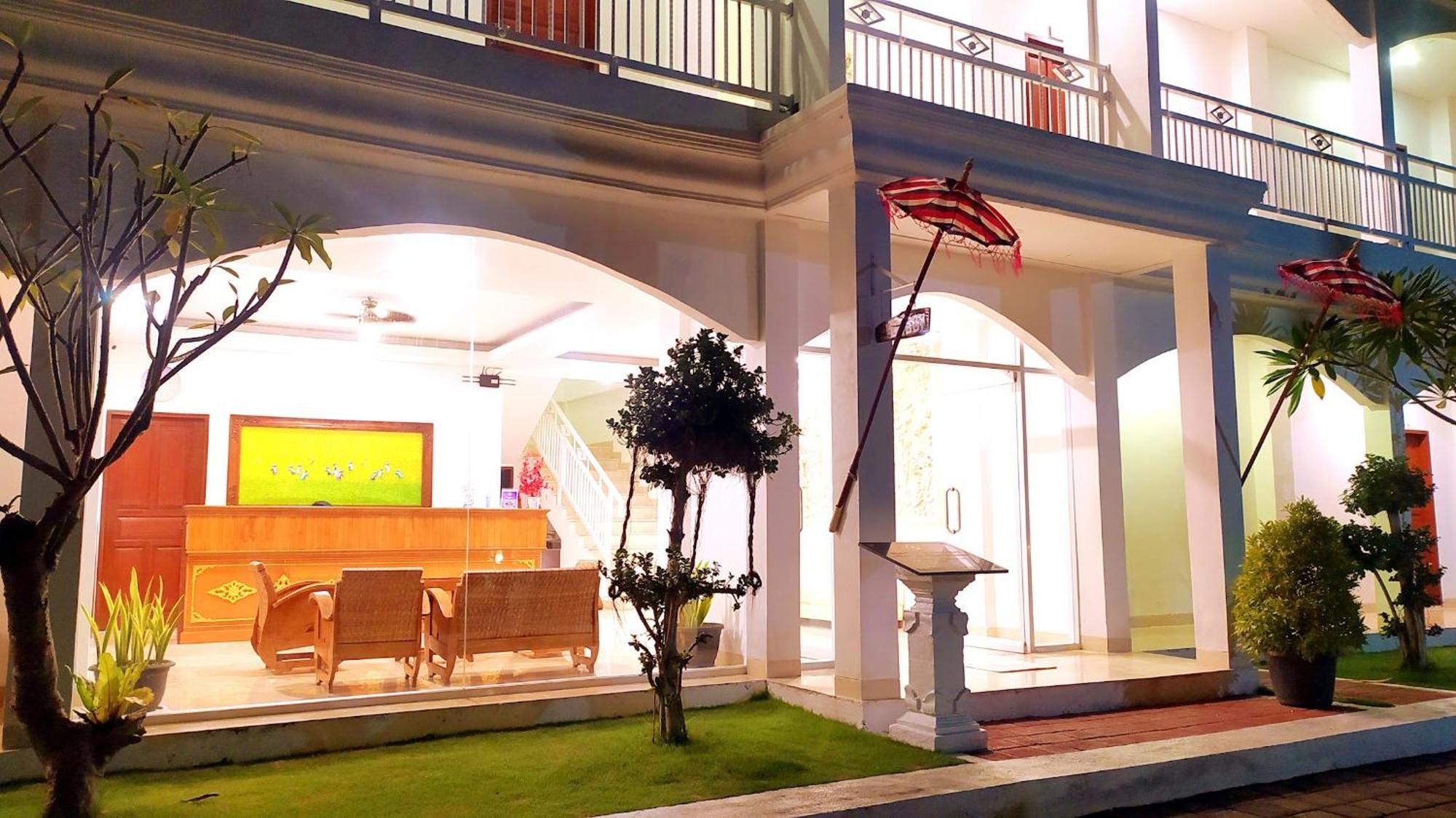Puri Lovina Hotel Екстериор снимка